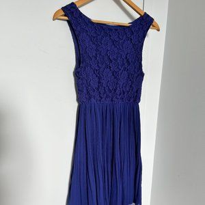 RW & CO. dress for casual dinner and going out. size: medium